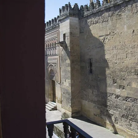 Casa Museo De La Mezquita מלון