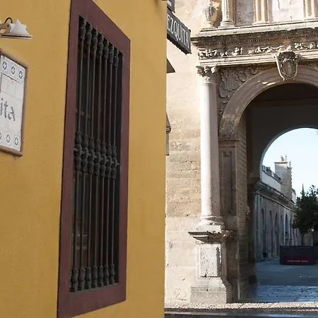 Casa Museo De La Mezquita מלון 2*