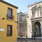 Casa Museo De La Mezquita
