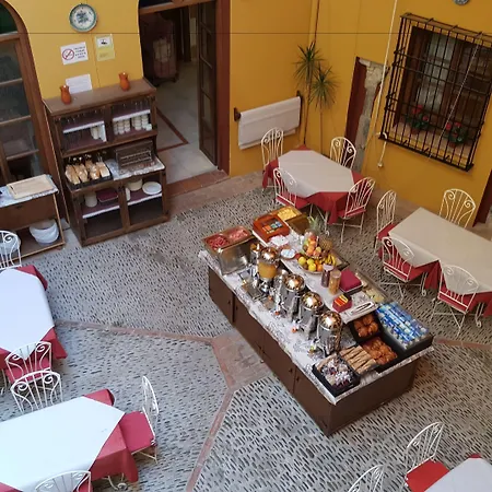 Casa Museo De La Mezquita 2*