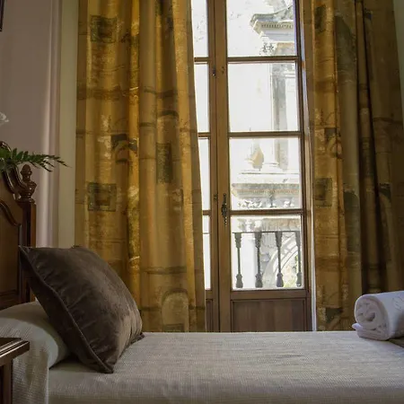 فندق Casa Museo De La Mezquita 2*